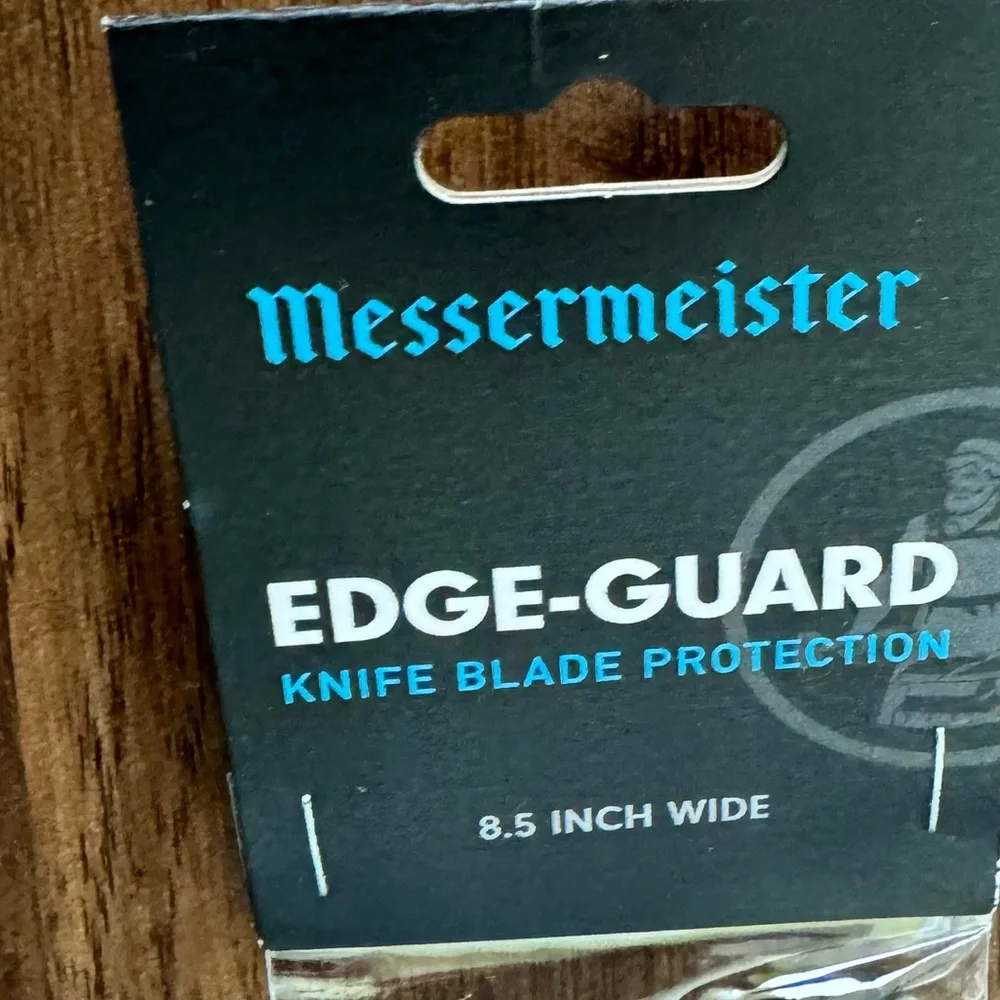 Sur La table Messermeister Plastic Blade Guards